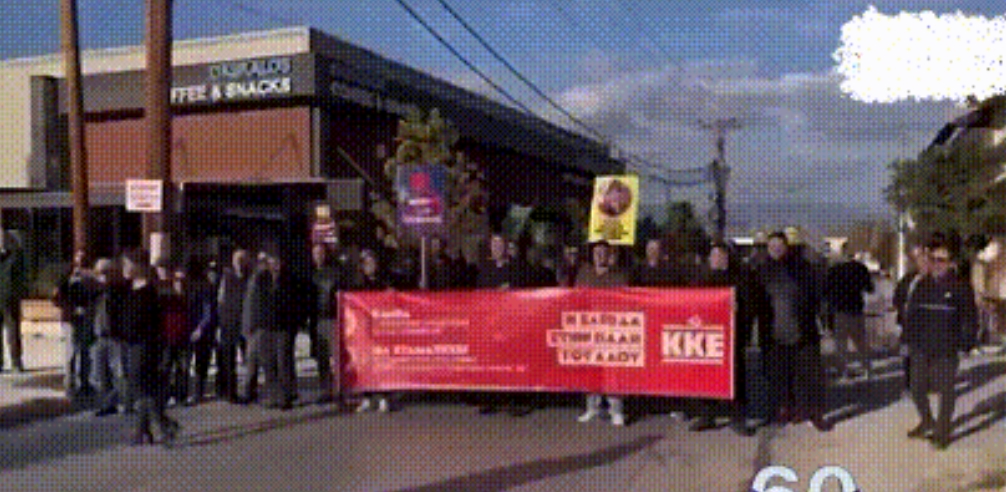 希腊媒体报道了希腊GCD在蒂尔纳沃斯阻拦了一支向乌克兰运输武器弹药的车队，这支六