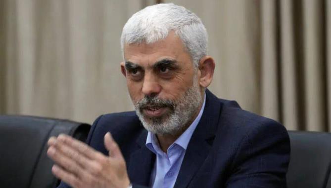 8月6日，巴勒斯坦抵抗武装“哈马斯”宣布：“叶海亚·辛瓦尔当选为新一届巴勒斯坦抵