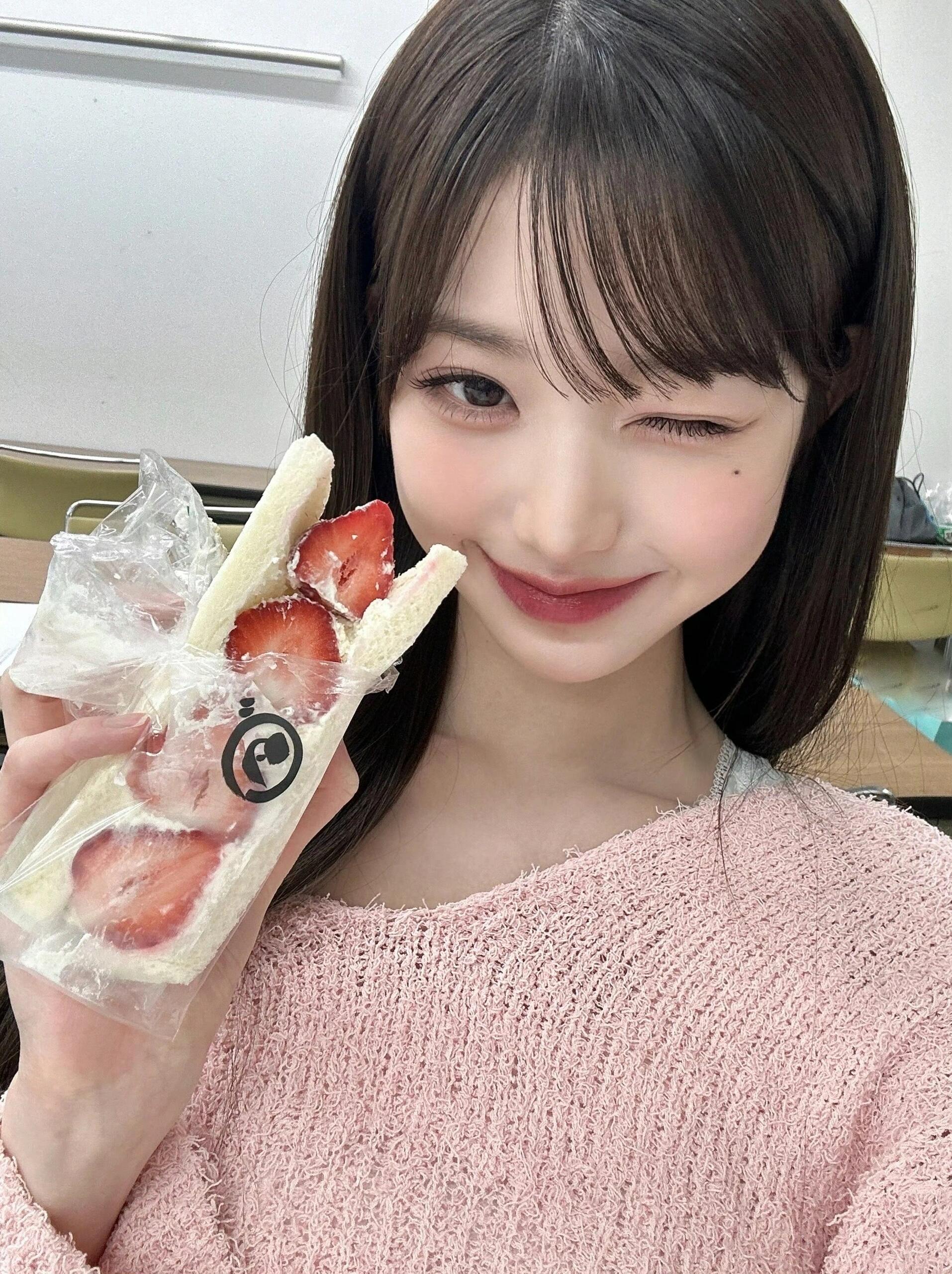 张元英真的太好看了！