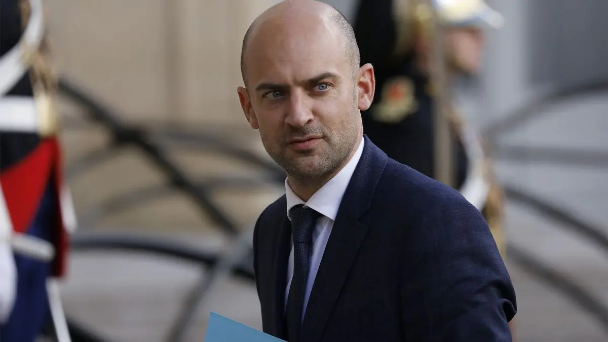 法国外交部新任部长抵达基辅