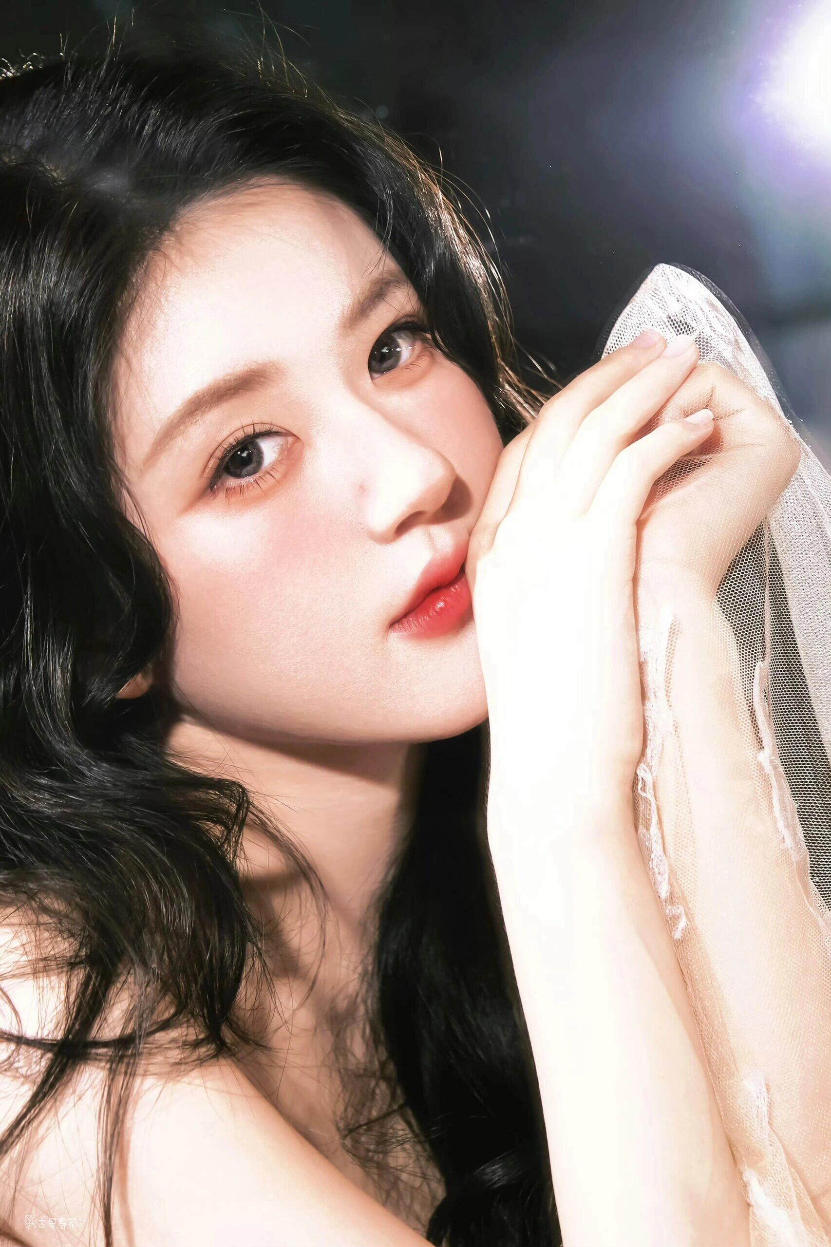 赵露思长的好漂亮