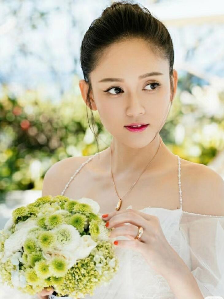 明道笑谈陈乔恩婚礼，情谊深重