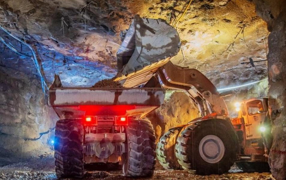 巴基斯坦把最大的铜矿给加拿大开发了，看来巴铁，并不太铁啊！我们刚帮他度过经济危机