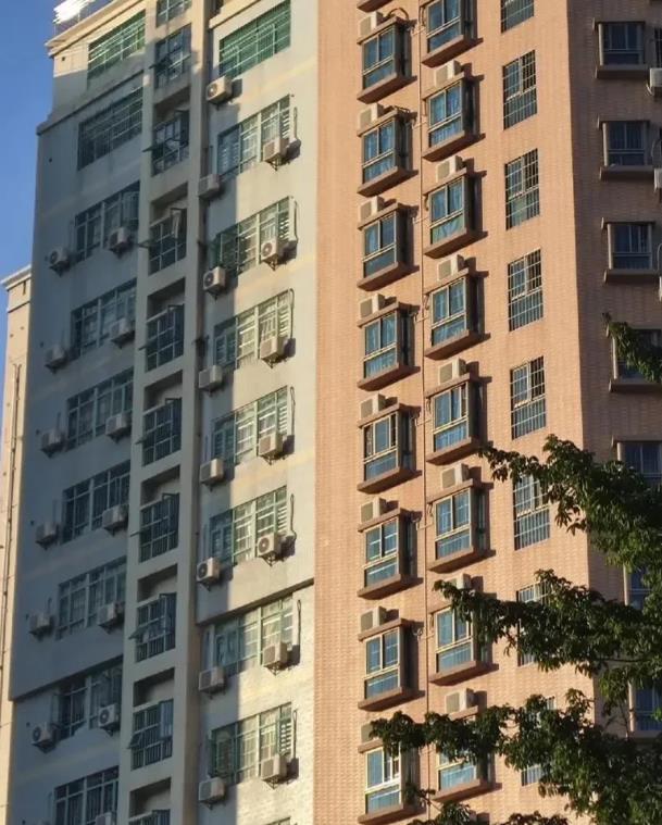 “这房东不地道！”2024年9月，浙江杭州，一女子在当地和好友合租了一间公寓，合