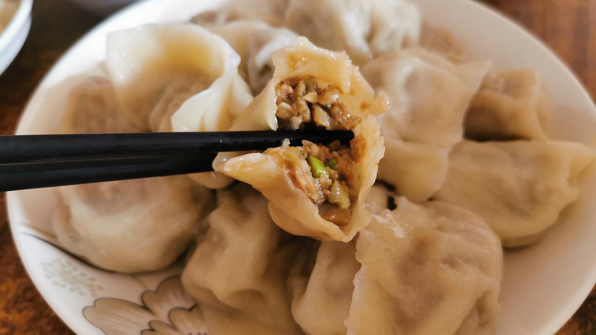 韭菜、菠菜靠边站，春天抓紧吃这菜，全身是宝，包饺子吃特香！
