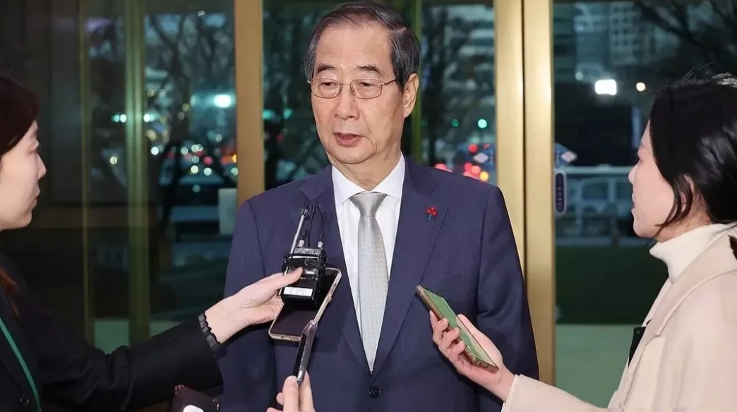 75岁的韩德洙代理大韩民国总统！他也不算什么捡漏，更不是什么临危受命，而是给尹锡