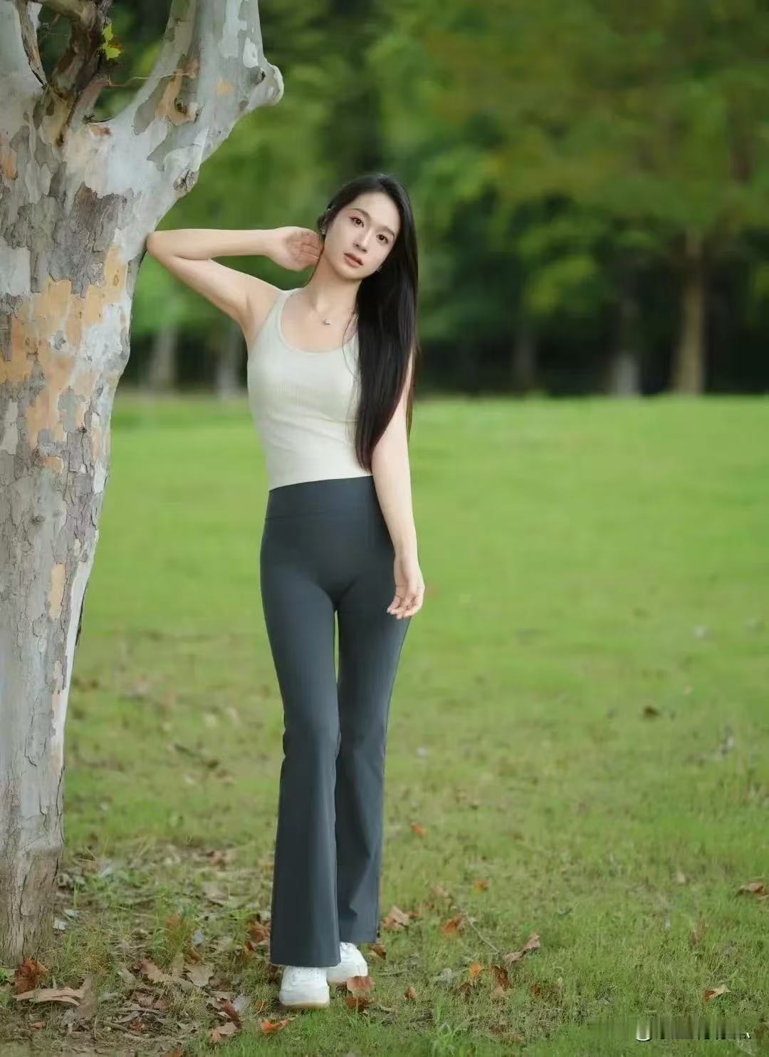 表妹今年这么快就回老家过年了看来工作不是很顺利啊哈哈哈哈