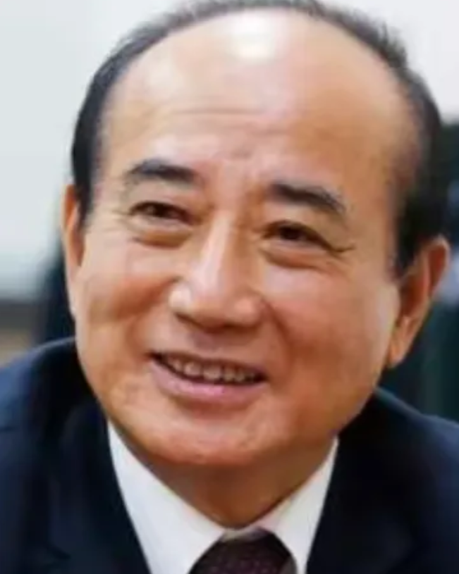 昨日，王金平在台湾立法部门的一场活动中，面对媒体镜头，他坦然表示：“我并非到大陆
