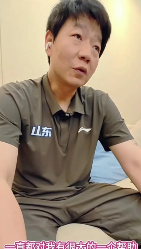 粤鲁之战前夕。山东队主教练邱彪接受采访，谈论广东队主教练杜锋！

今日，山东队主