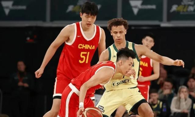 中国男篮不适合NBA打法，欧洲篮球才是答案，回归内线，才有希望