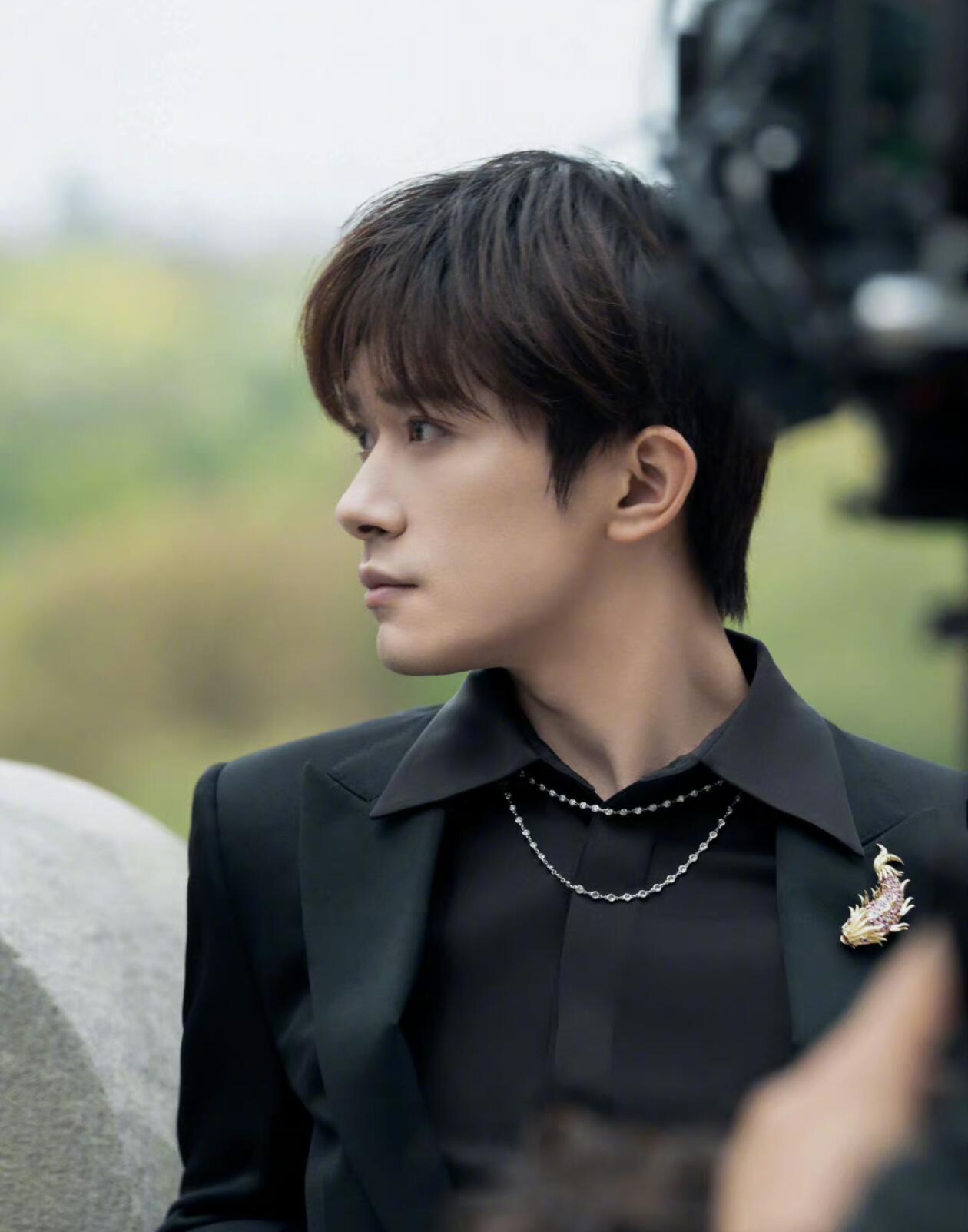 易烊千玺的成功之路