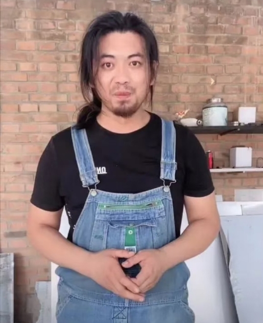 手工耿已注销个人独资工作室，我们手工耿才是有大智慧的人，不为金钱左右，人心都是贪