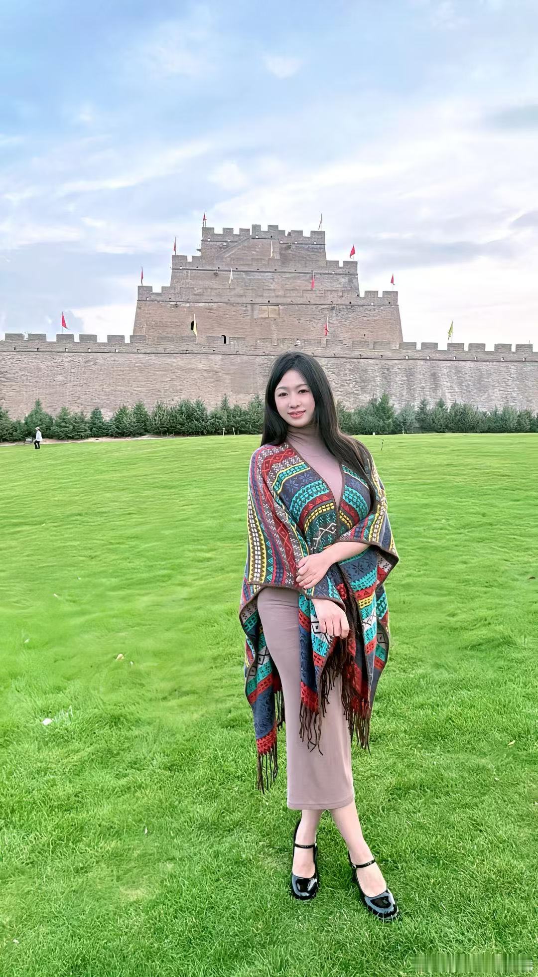 后妈这气质和身材都很好哈哈哈哈