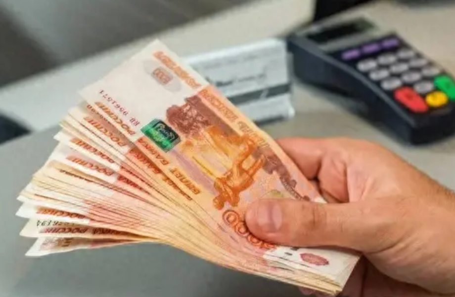 俄罗斯再抓一名副国防部长，贪污超过5个亿，曾是绍伊古重要盟友

自五月以来，俄罗