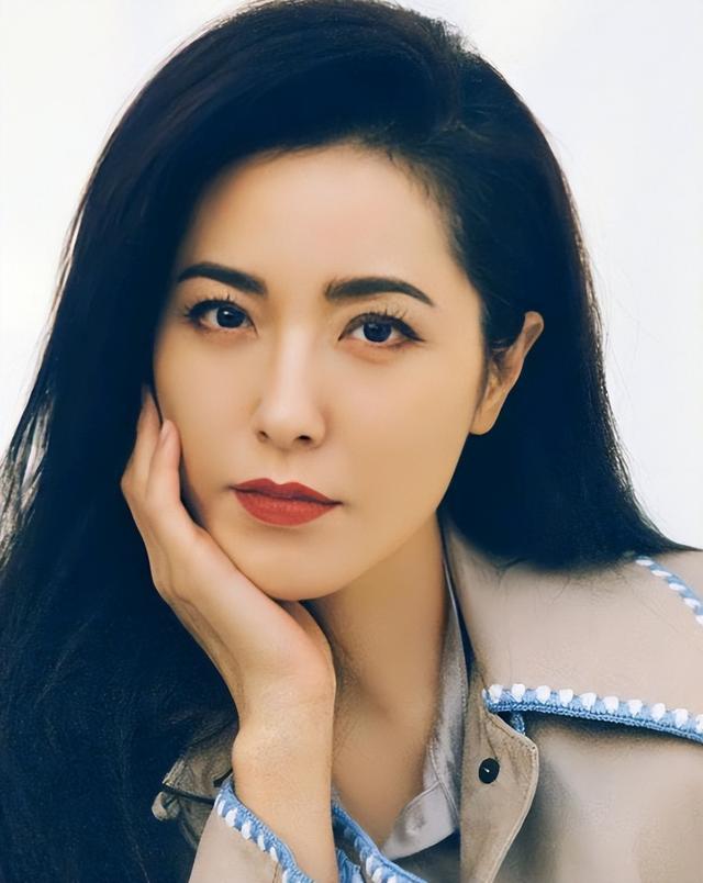 她是“两百年一遇”的美人,曾靠美貌征服3个影帝,如今仍然未婚(两百年的孤独)-第4张图片-九妖电影 她是“两百年一遇”的美人,曾靠美貌征服3个影帝,如今仍然未婚(两百年的孤独)-第4张图片-九妖电影