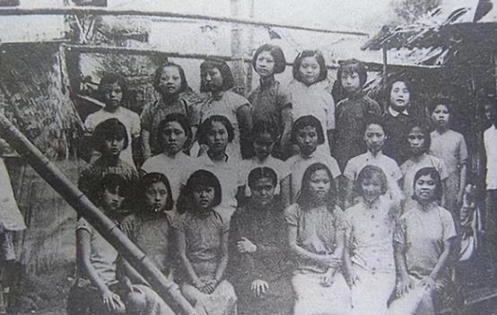 1941年9月，晋察冀第一军区司令员杨成武带队突围时，突然得知一个重要消息:后方