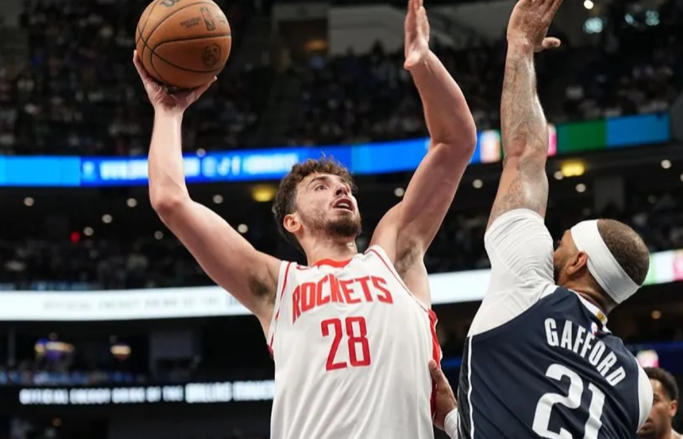 火箭VS尼克斯比赛前瞻
预测火箭小胜尼克斯
火箭对阵尼克斯有三大优势；
1.阿门