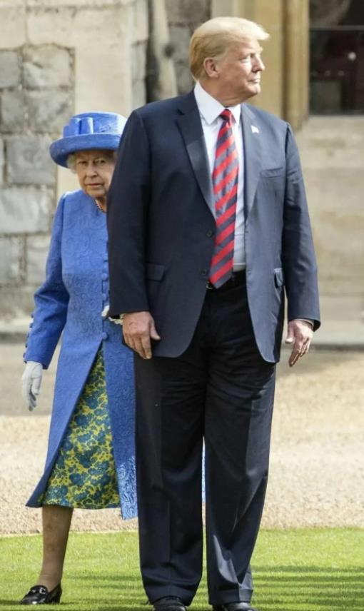 确定了！
特朗普刚刚正式宣布！
当地时间21日，美国现任总统拜登在社交平台上宣布