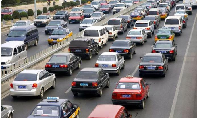 中国有14亿人口，平均7个人才有一辆车，为什么大家都不买车了？