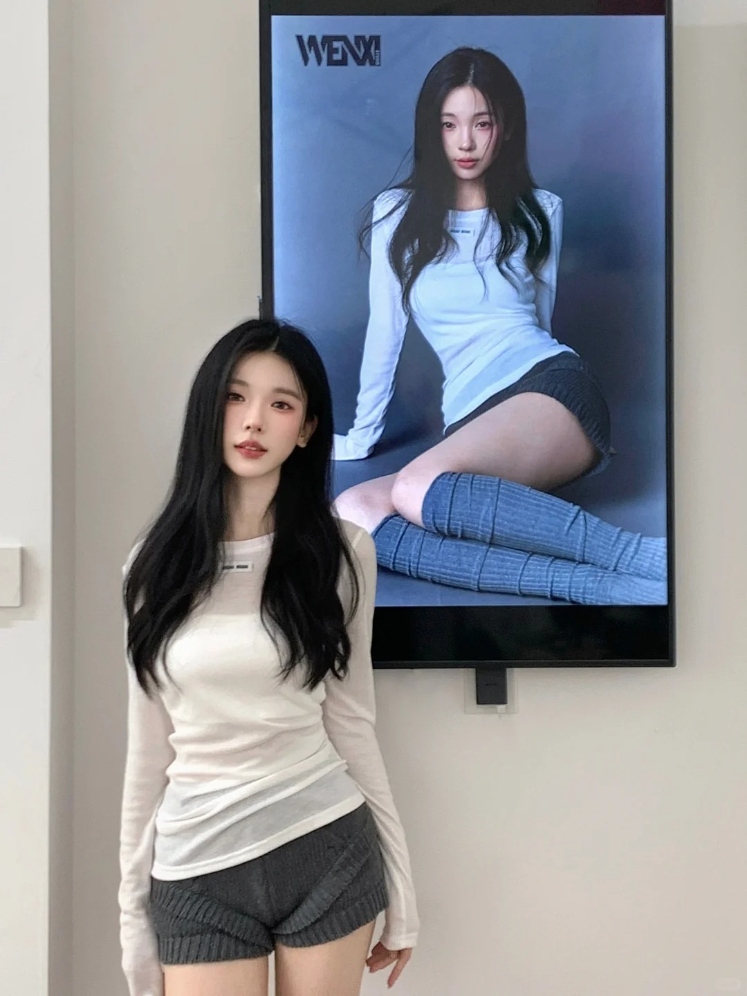 姐一上线 迷倒一片
吼吼拍了一组很喜欢的清冷姐感写真
简简单单的穿搭也很出片！