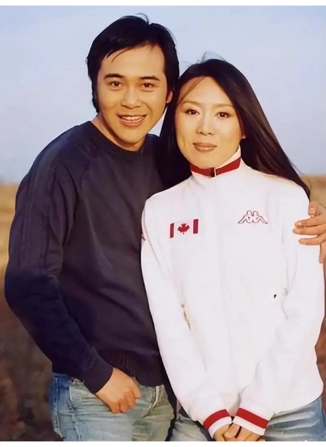 相差15岁的姐弟恋，如今夫妻同框相差很大
​为娶大15岁的妻子险些和家里“决裂”