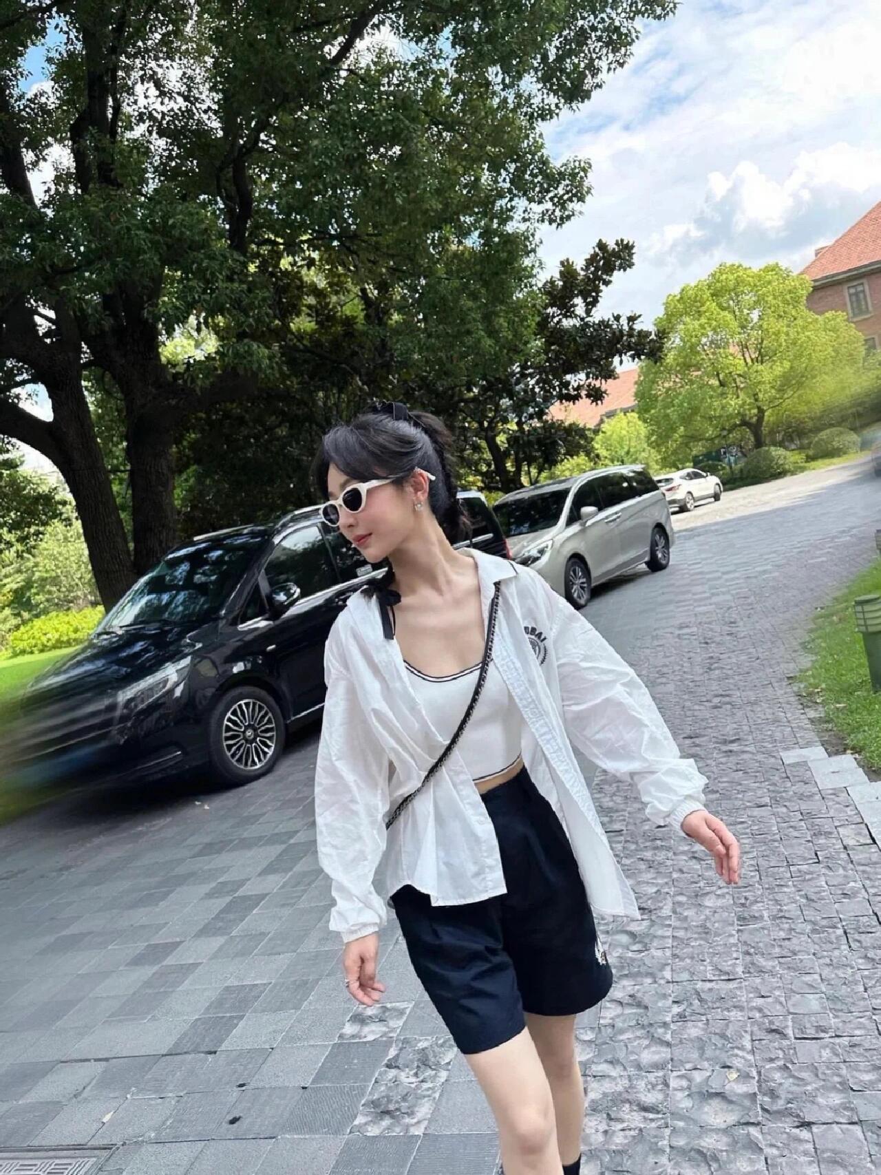 杨紫——身材饱满有料