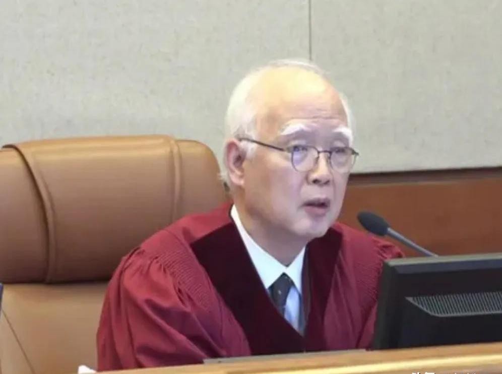 尹锡悦又双叒被驳回，法官真不给面儿！

老尹团队想拉韩悳洙作证，法官一句“没必要