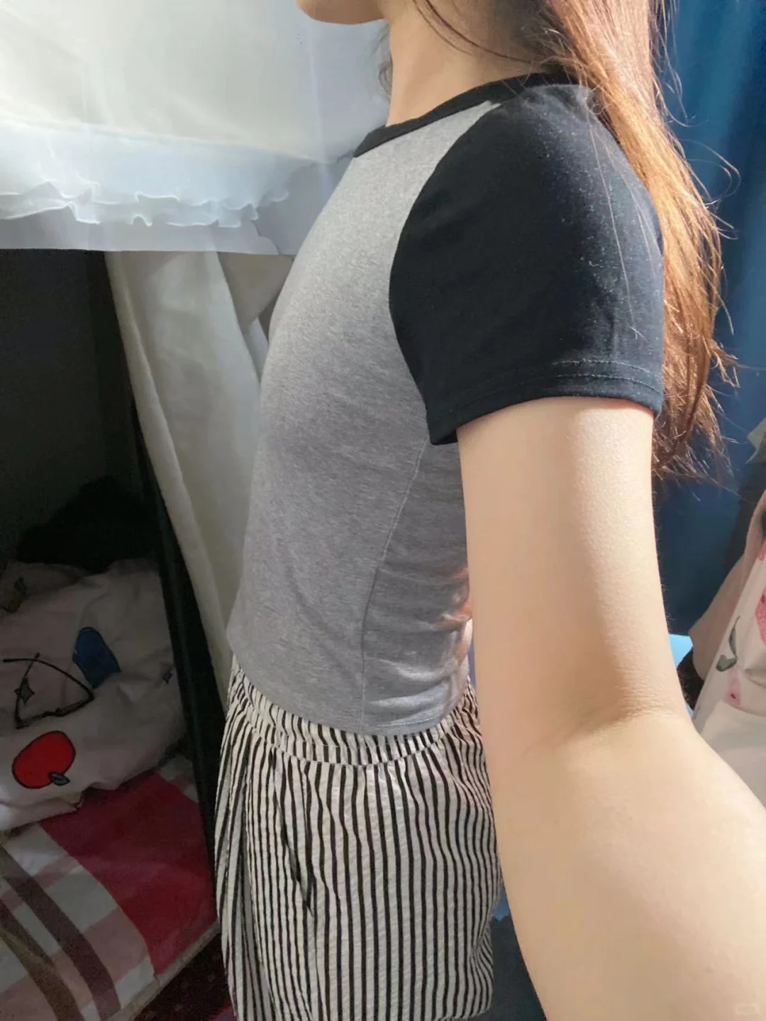 24岁长着14岁的🐻
啊啊啊啊好平啊，平时朋友说我都无所谓，但买到了喜欢的衣服