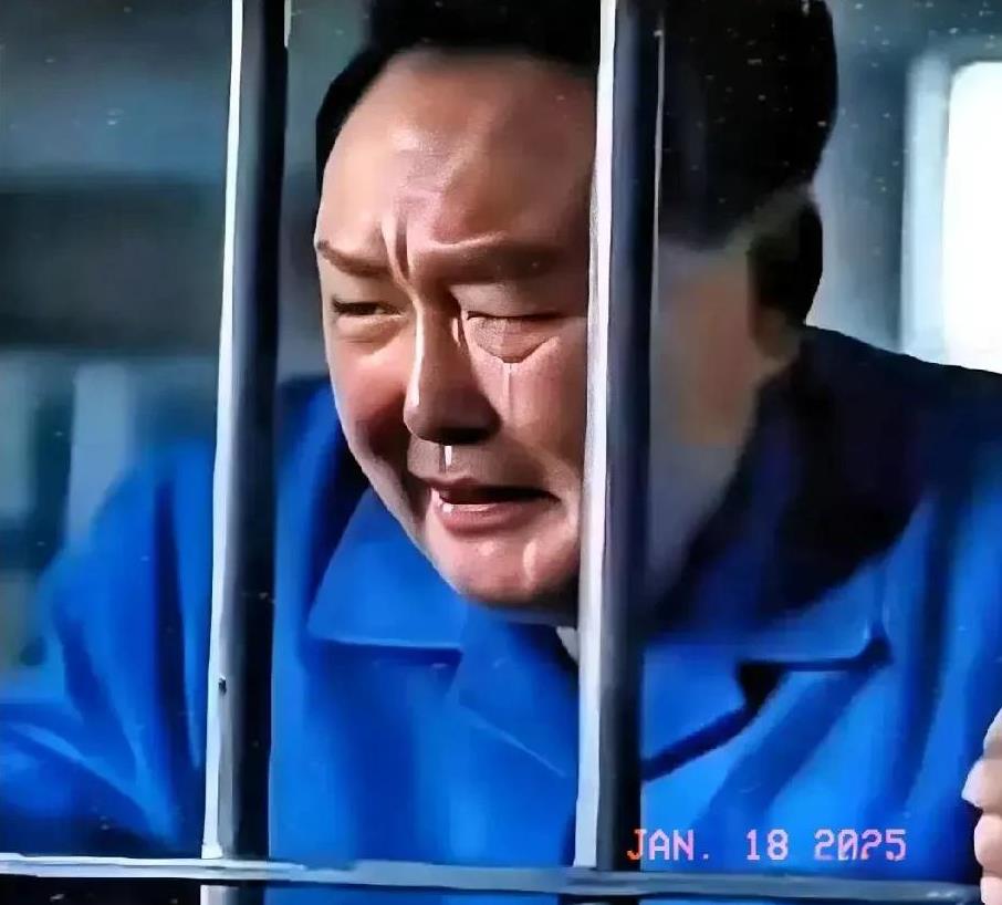 家人们，大瓜来了！韩国那几位政坛大腕，金建希、李在明、文在寅还有朴槿惠，都没把尹