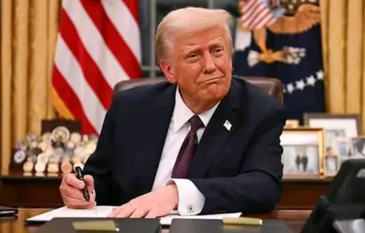 世界上最不靠谱的是美国，而美国最不靠谱的人是特朗普，可以说特朗普是世界上最不靠谱