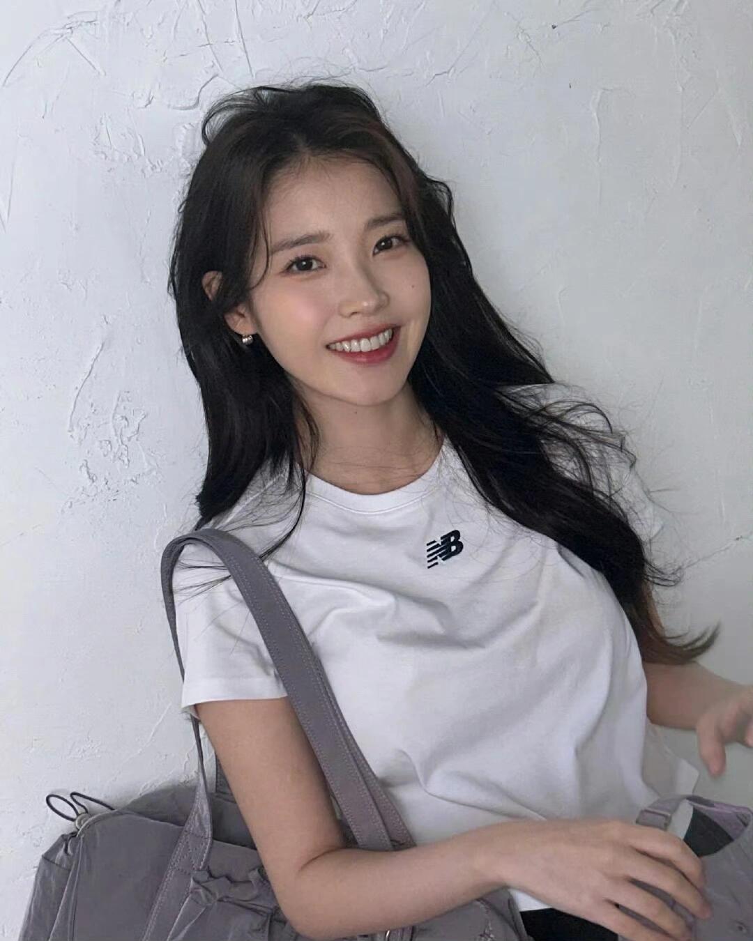李知恩——清新自然