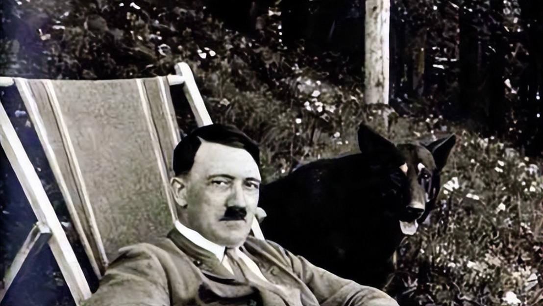 她是希特勒的试毒员，在德国投降后，被盟军强暴了两周