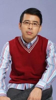 央视名嘴阿丘: 成于名嘴，败于狂言