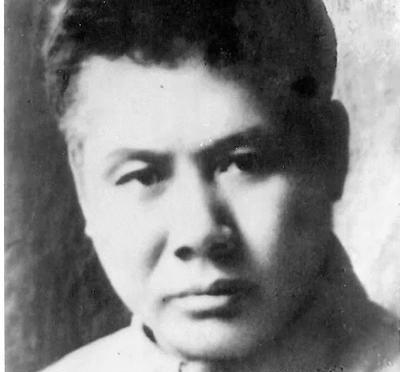 1935年3月初，莫雄接到蒋介石的命令，要他马上乘飞机前往贵阳，飞机飞到汉口，在