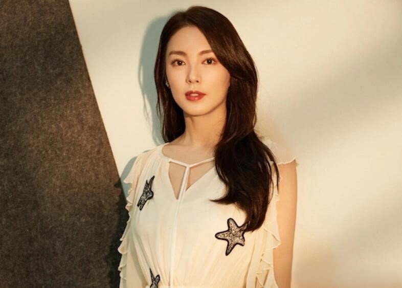 张雨绮：36岁风华绝代，最性感的星女郎魅