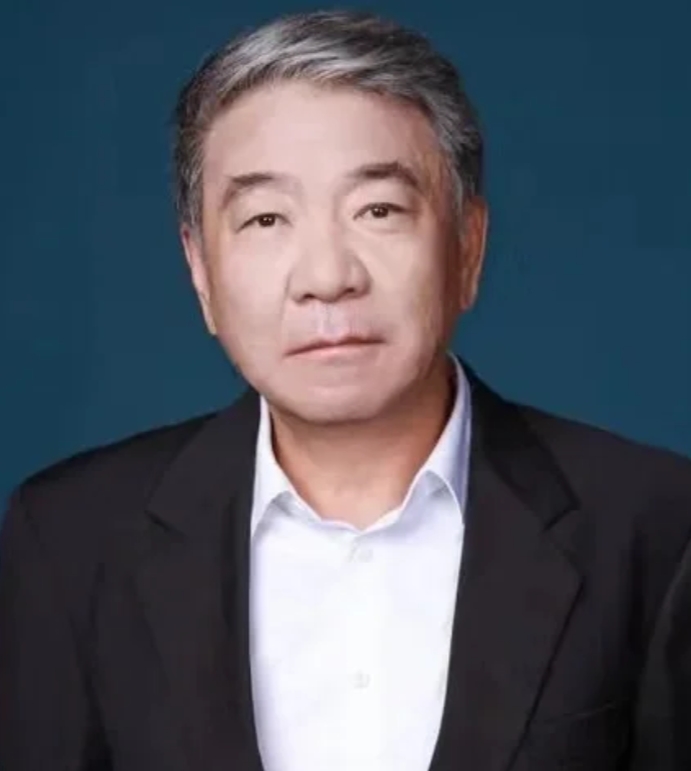 郑晓龙，中国影视圈中的一位杰出代表