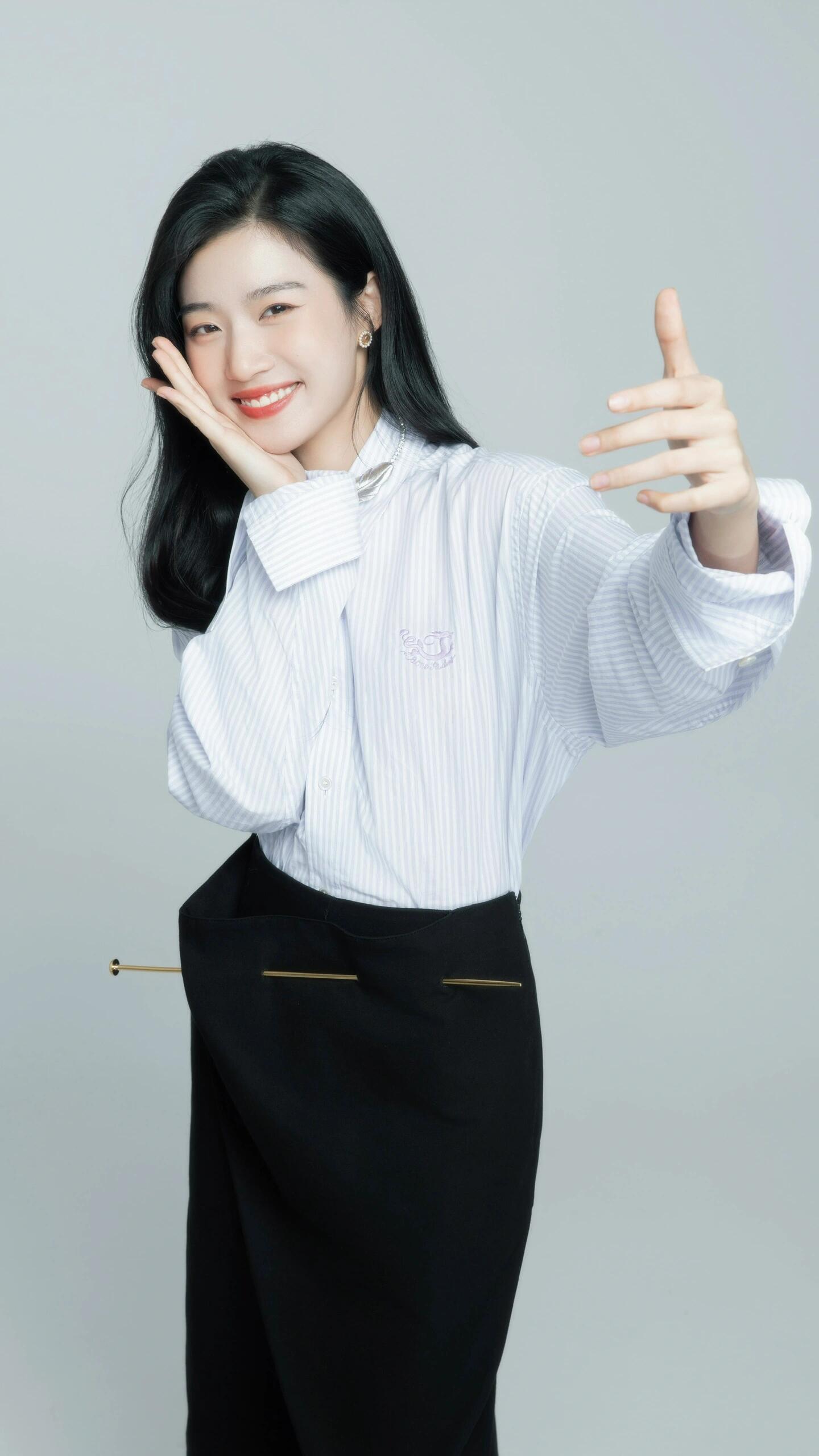 卢昱晓——清新甜美