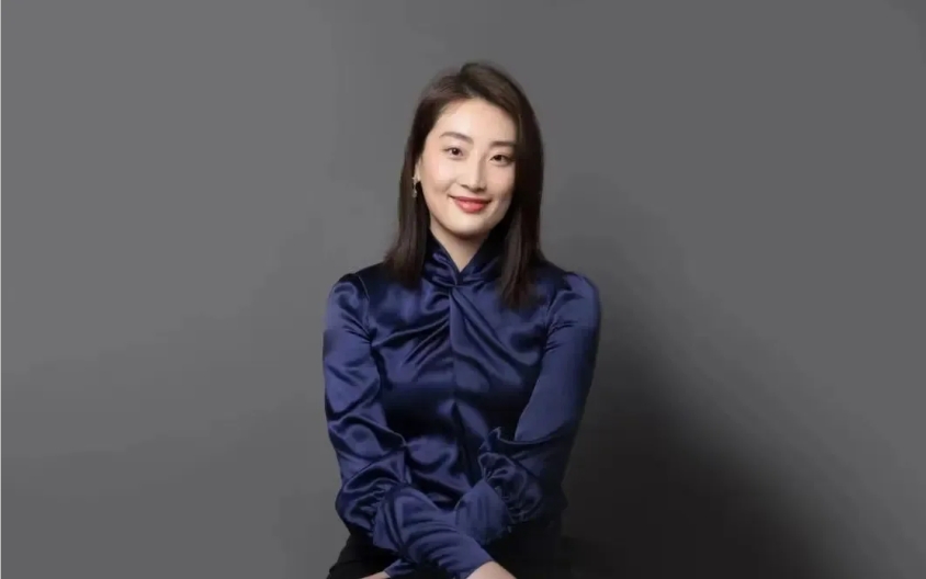 宗庆后去世后闹的这场风波，有人说是先皇去世权臣造反逼走长公主。

这特么哪跟哪啊