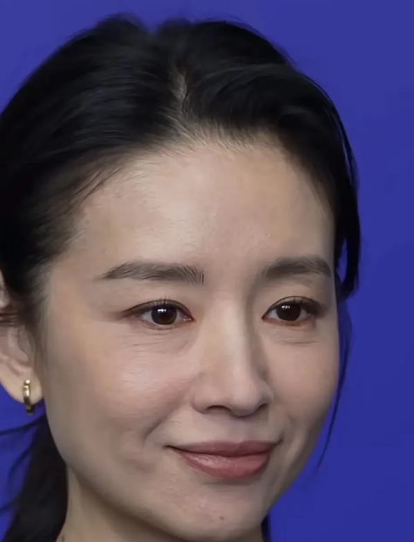 44岁董洁是真的老了，曾经也是一代玉女