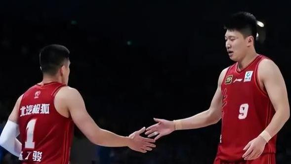 CBA新年首战积分榜大洗牌：山东跃升至第三，新疆跌至第六