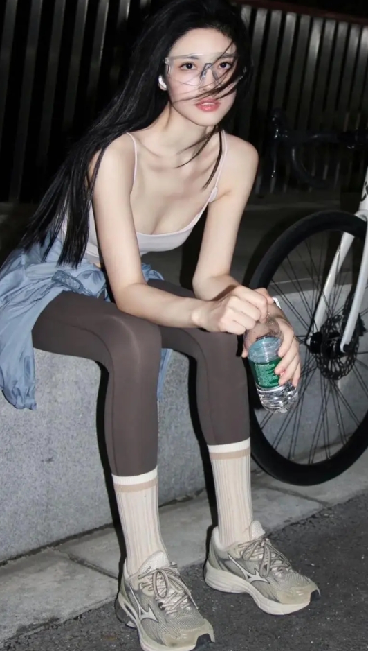 退了飞盘群🥏，进了骑车群🚴