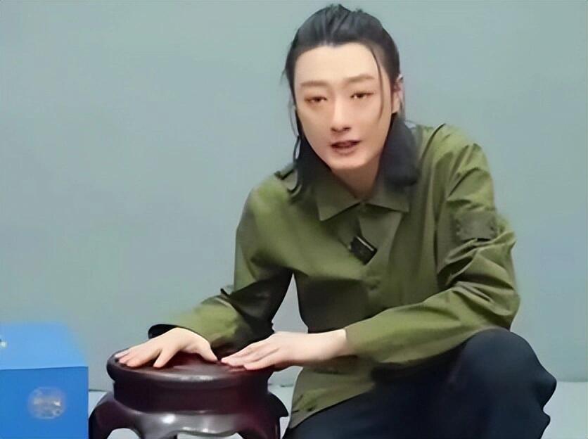 苏小玎道歉：承认随地小便，一年换三女友