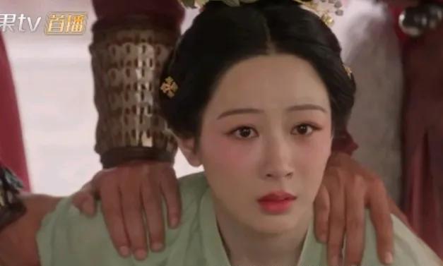 《国色芳华》，王擎把牡丹告了，牡丹的财产没了，还被贬为官奴了，胜意被骂惨了！
王