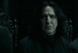 邓布利多真是个老狐狸，遗嘱和遗物都留得这么巧妙，让人佩服。#邓布利多3个遗物别有