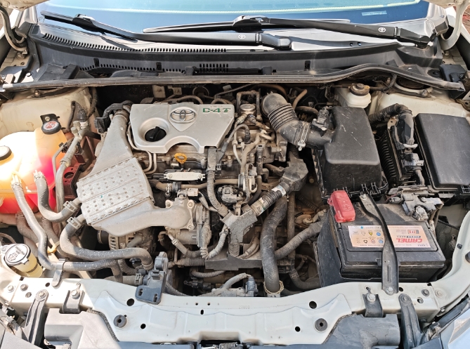 
为什么我一直建议大家买日系车，看看日系车8年车龄的图片你就立马知道了。
这是辆