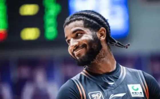 爱上CBA！四名NBA“弃将”成为球迷宠儿！再也不回NBA了！
CBA赛程过半，