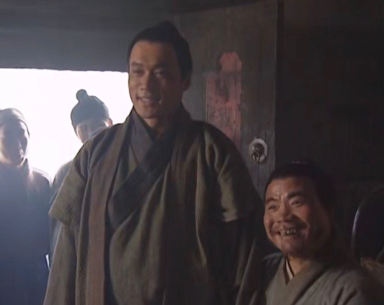 武松的高光时刻，就是他在阳谷县见到了武大那短短的时光。但在武大死亡后，武松便立刻