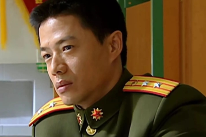 《士兵突击》里老A大队长袁朗比钢七连的高城厉害多了！

高城虽然在702团14个