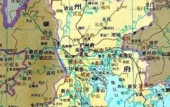 一九七七年二月有没有“深圳市”？只有“宝安县”。
公元前214年，秦始皇统一岭南