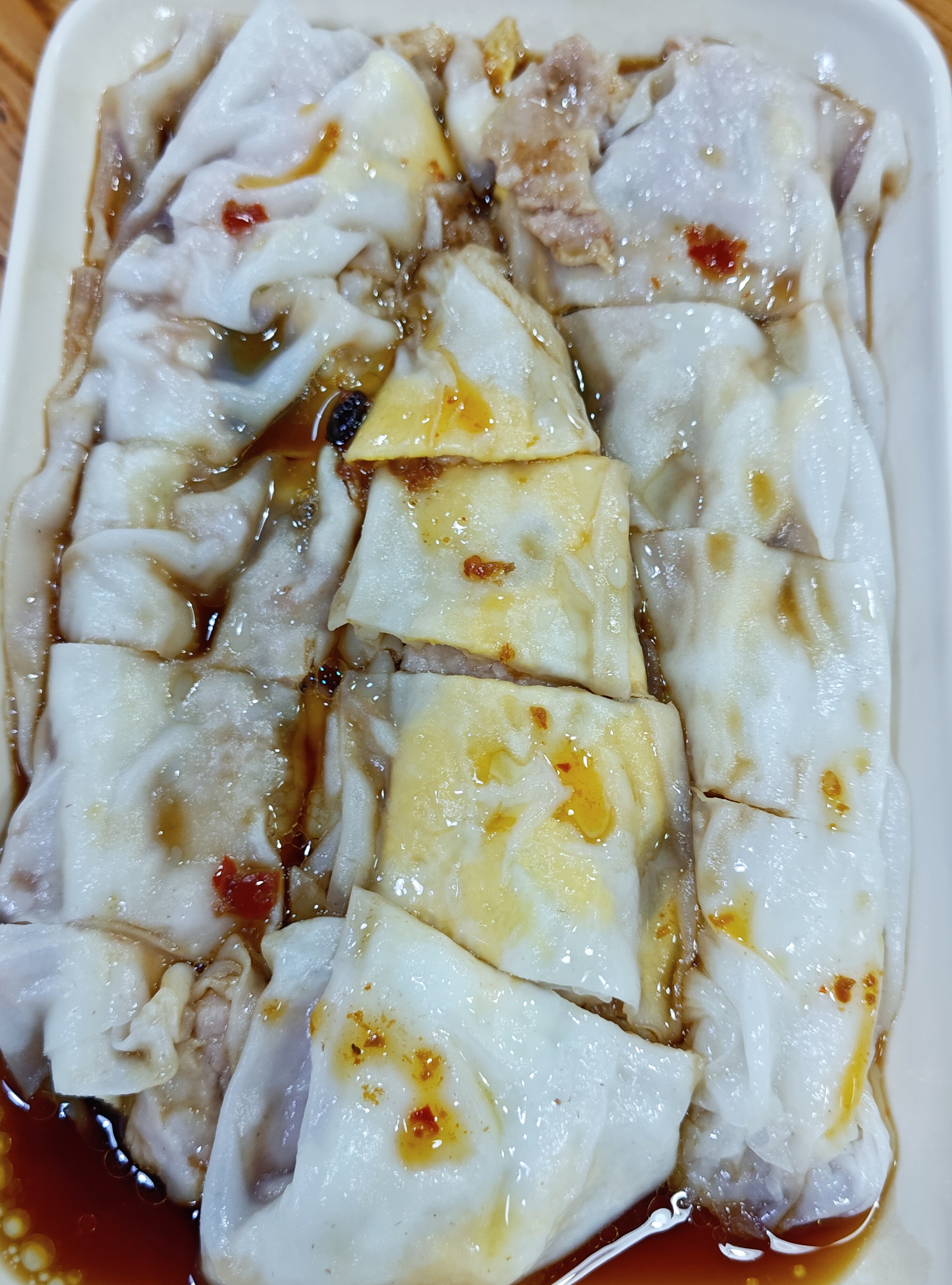 早午餐，云浮肠粉，肉片肠加蛋10元。  